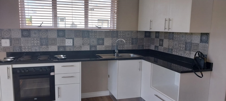 To Let 1 Bedroom Property for Rent in Newton Park Eastern Cape